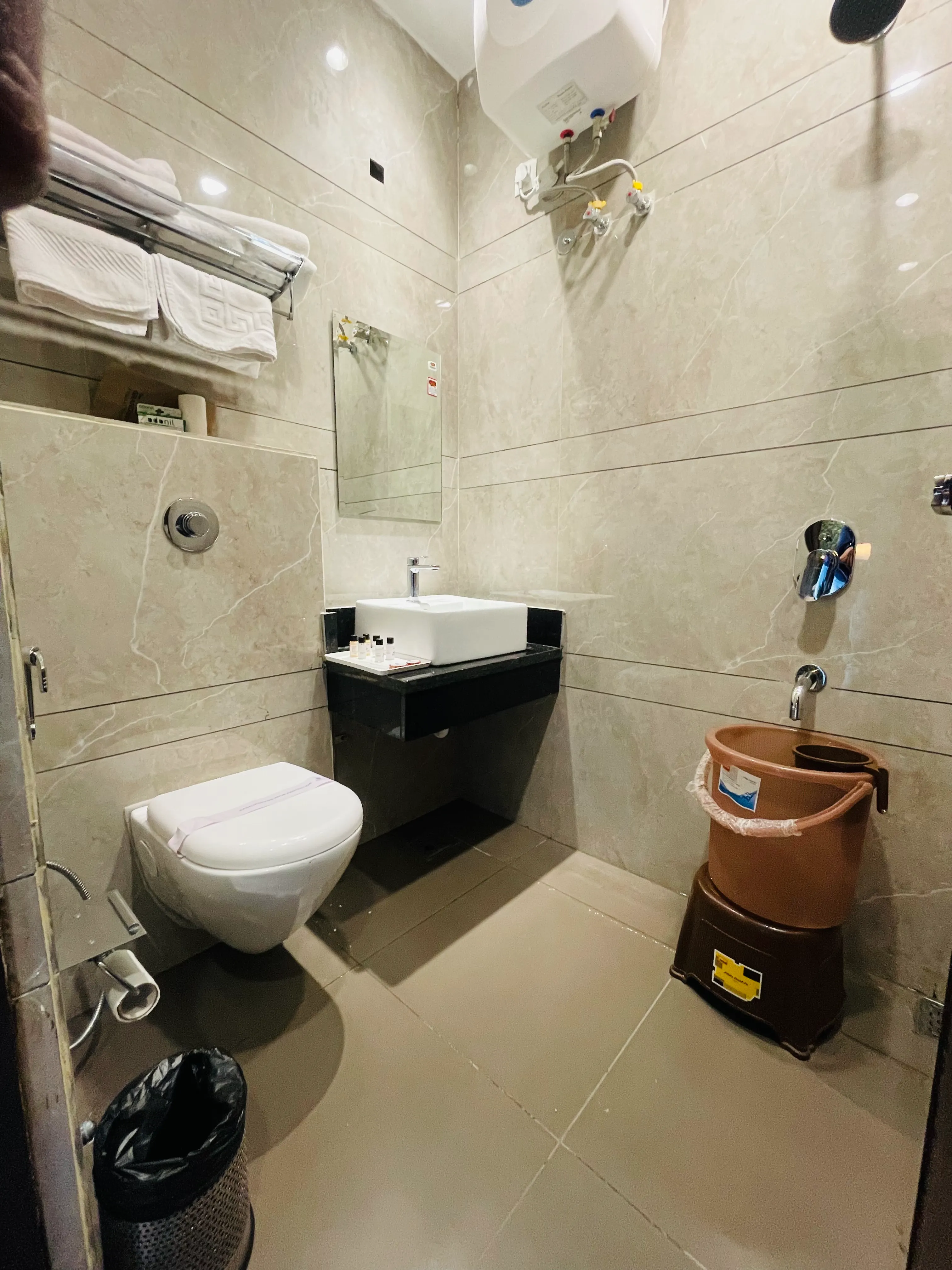Modern Hotel Bathroom